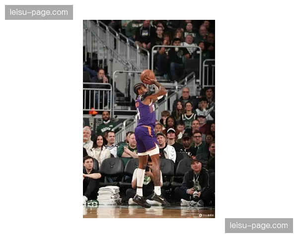 杰伦·格林右膝酸痛升级为缺阵,太阳轮换阵容再遭打击 杰伦·格林右膝酸痛升级为缺阵,太阳轮换阵容再遭打击